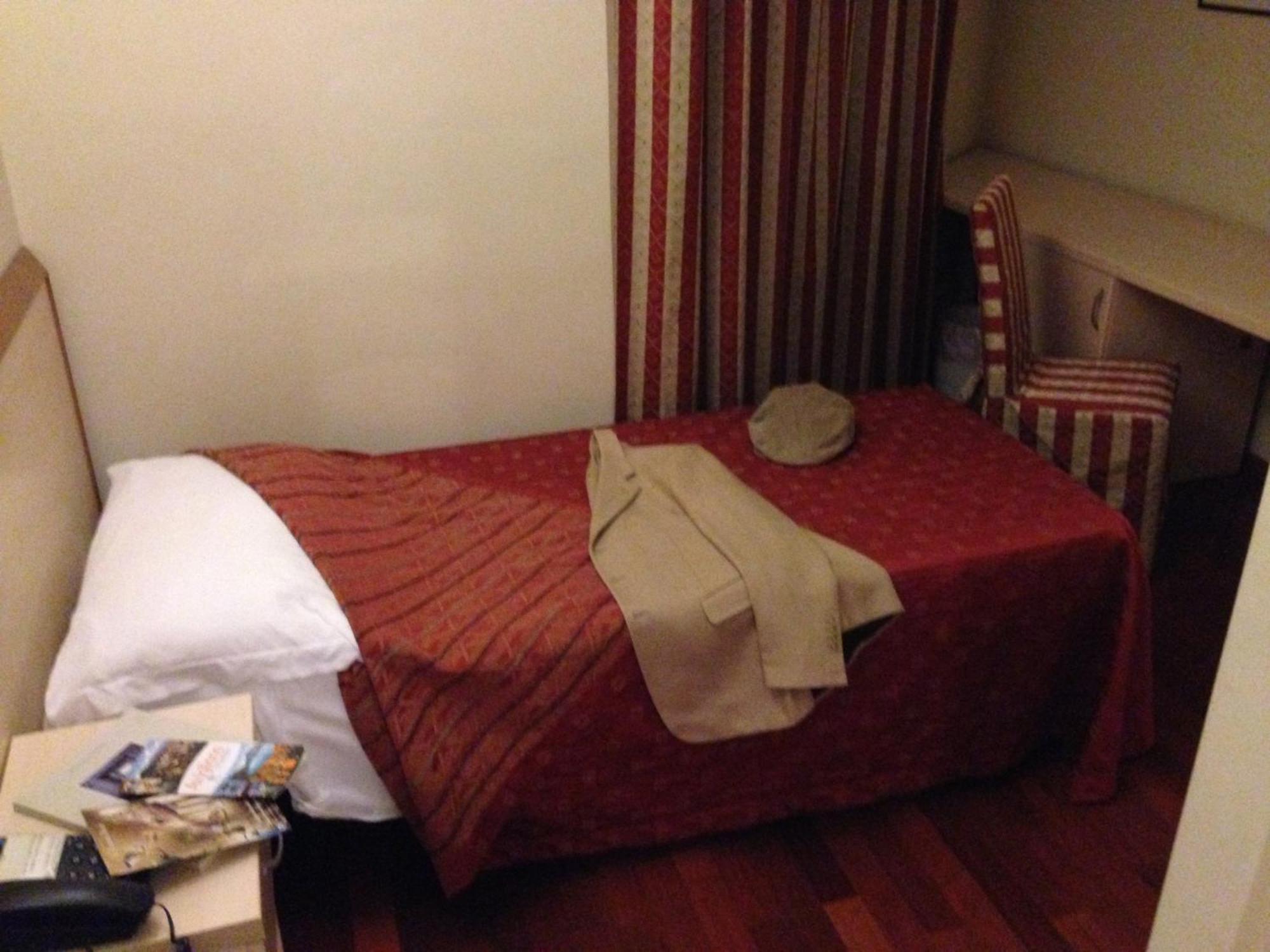 Hotel Caprice Avigliana Pokój zdjęcie