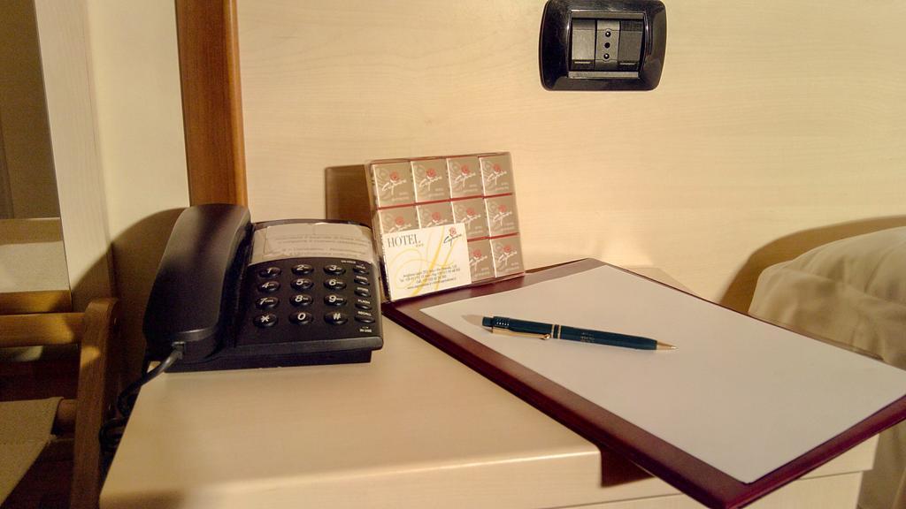 Hotel Caprice Avigliana Zewnętrze zdjęcie
