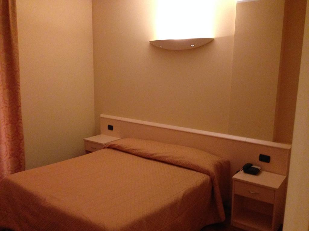 Hotel Caprice Avigliana Zewnętrze zdjęcie