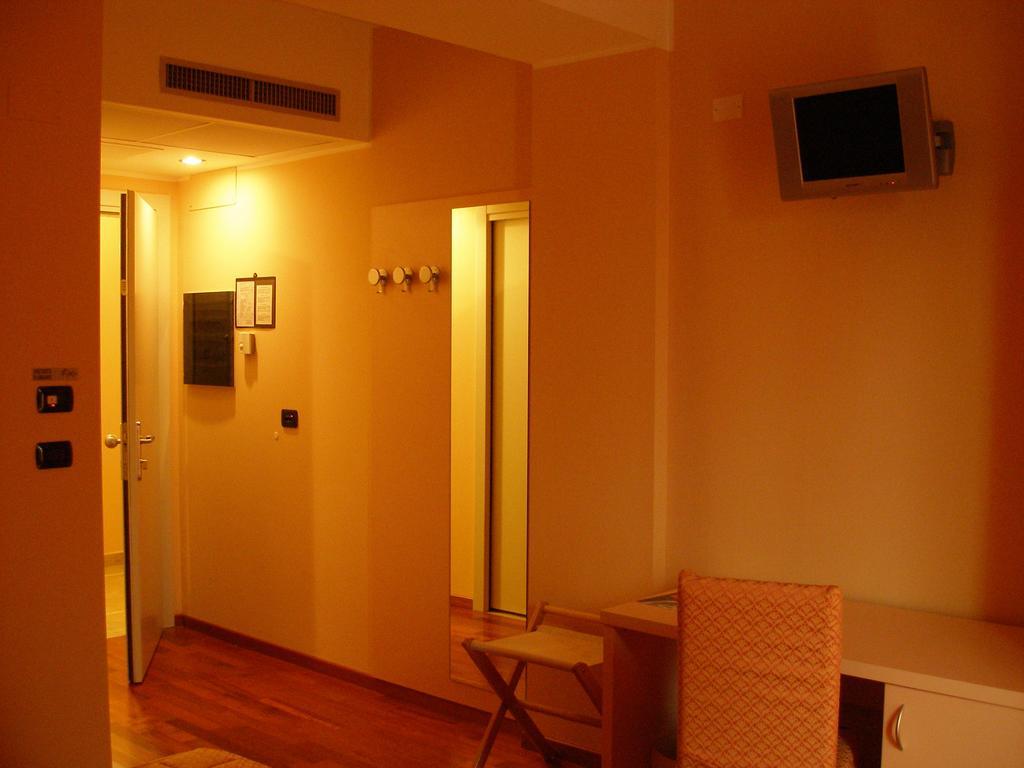 Hotel Caprice Avigliana Zewnętrze zdjęcie