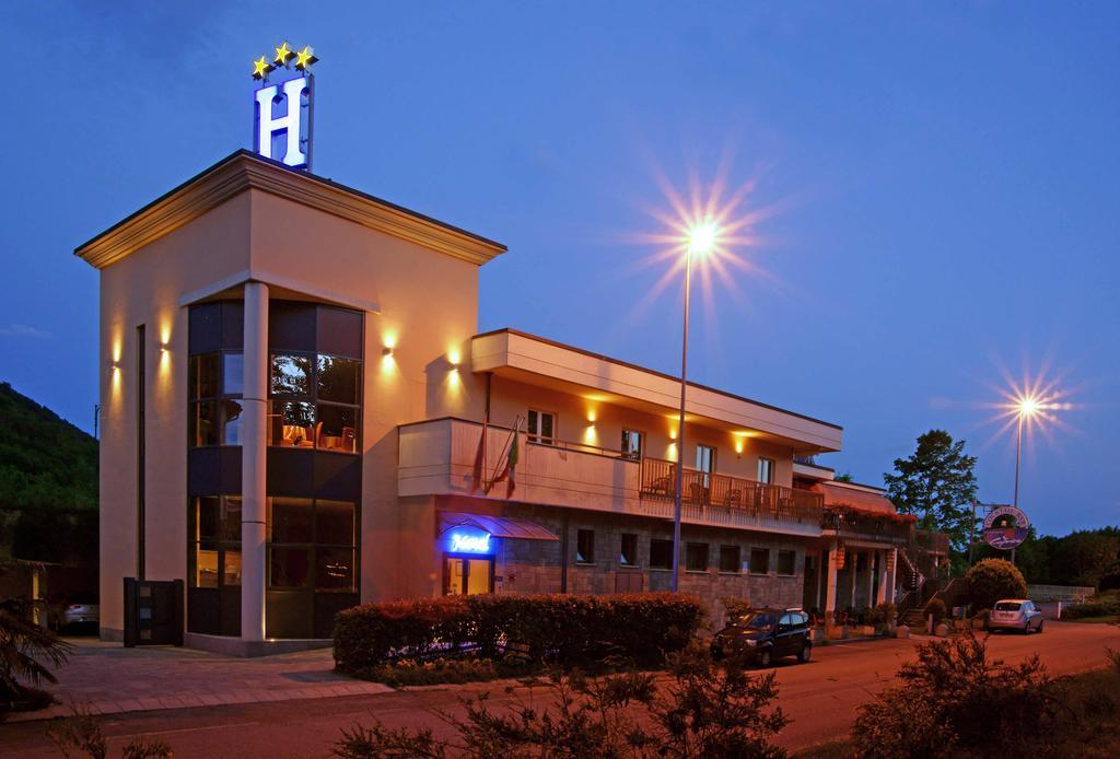 Hotel Caprice Avigliana Zewnętrze zdjęcie